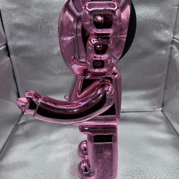 Big Bear Bluetooth Speaker PINK - Picture 2 of 11